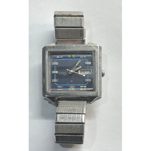 331 - Vintage gents t/v dial Seiko automatic wristwatch the watch is ticking please see images for conditi... 