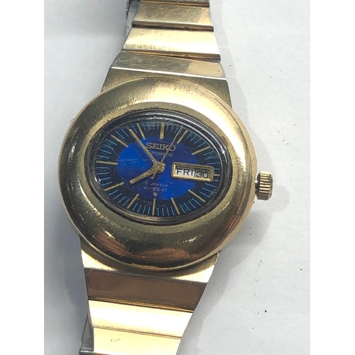 335 - Vintage ladies seiko Hi-beat  automatic wristwatch the watch is ticking but no warranty given please... 