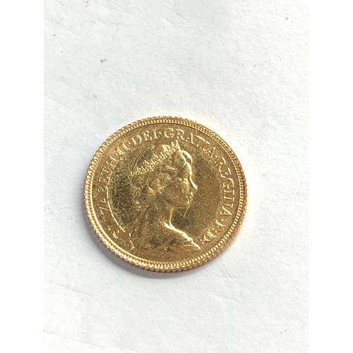 379 - 1982 Elizabeth 11 half sovereign please see image for grade