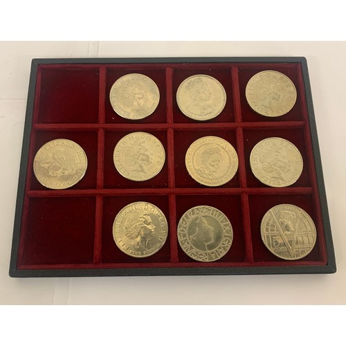 422 - Selection of 10, £5 coins, please see images for grade and condition