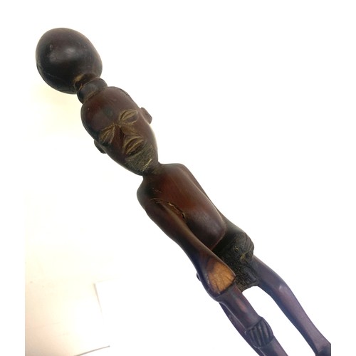 190 - African carved walking stick, damage to hand / split, please see image