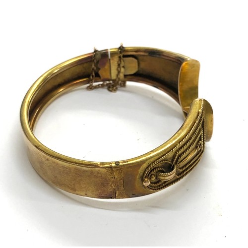 220 - Victorian 15ct gold bracelet missing central panel not hallmarked but has been tested as 15ct gold w... 