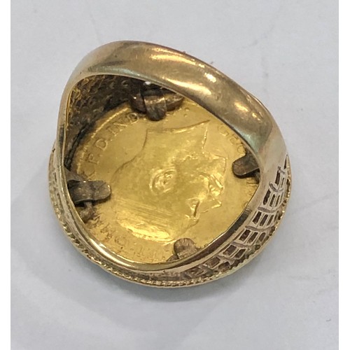 443 - 1915 gold half sovereign ring weight 9g