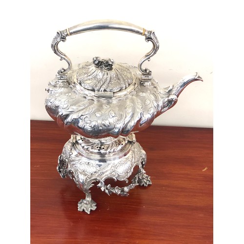152 - Very large and fine quality silver kettle by Benjamin Smith London 1846 measures height 41cm weight ... 