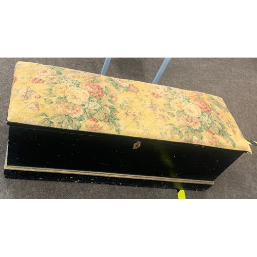 431 - Victorian painted pine, blanket box, overall good antique condition, Height 17 inches, 48 inches, De... 