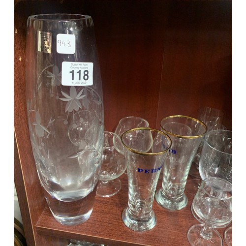 118 - Large selection of glassware, 2 shelves