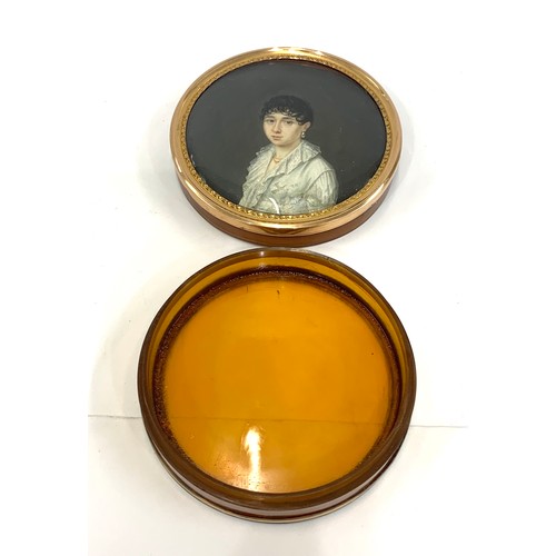 78 - Tortoiseshelland gold mounted box with inserted with fine quality miniature signed oubung 1808