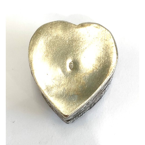 70 - Continental silver shaped heart box