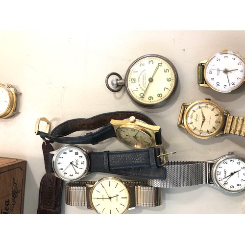 351 - Collection of vintage wristwatches and pocket watches, Smiths, Tissot, Sekonda etc