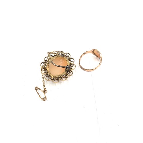 267 - Vintage 9ct gold cameo brooch and ring, total approximate weight 8.8g