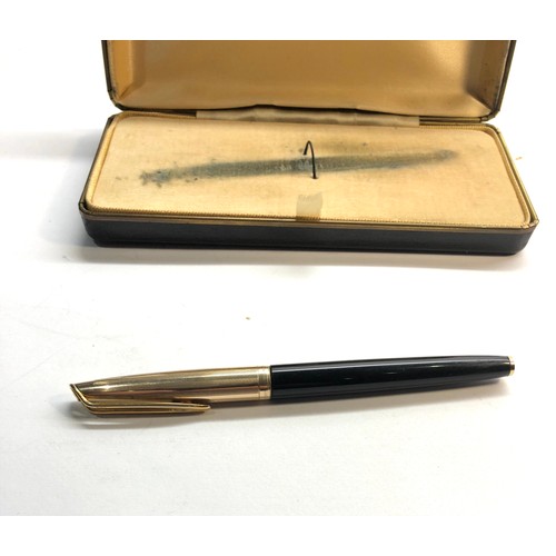 429 - Vintage watermans 14ct gold nib fountain pen boxed please see images for condition