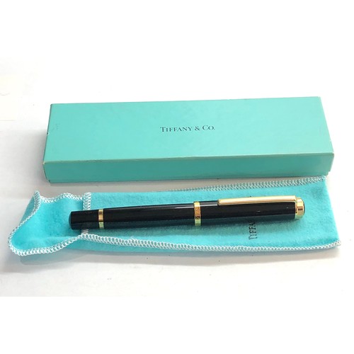 432 - The Tiffany & Co. Atlas Fountain Pen 18ct gold nib original boxed please see images for details