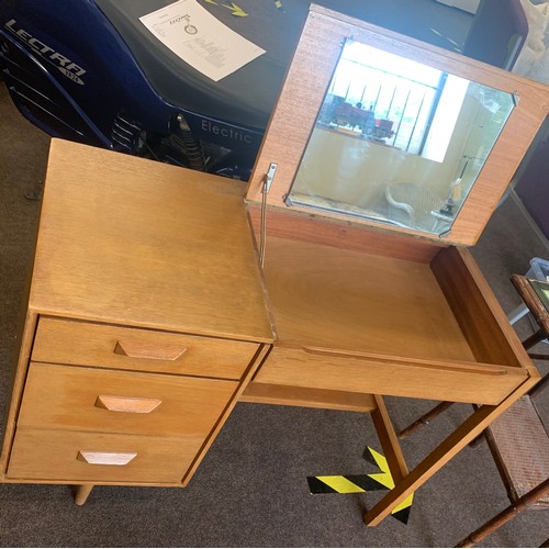 132 - Retro 1960s Stag Concord 'C'-RANGE light oak child's dressing table or desk, by Sylvia & John Reid w... 