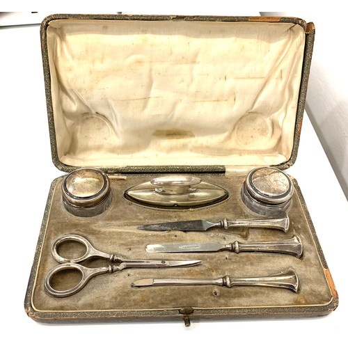 89 - Antique silver manicure set boxed