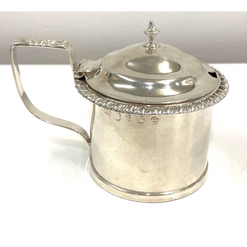 116 - Irish silver mustard pot c1820, approximate measurements: 7cm diameter, 7cm Height