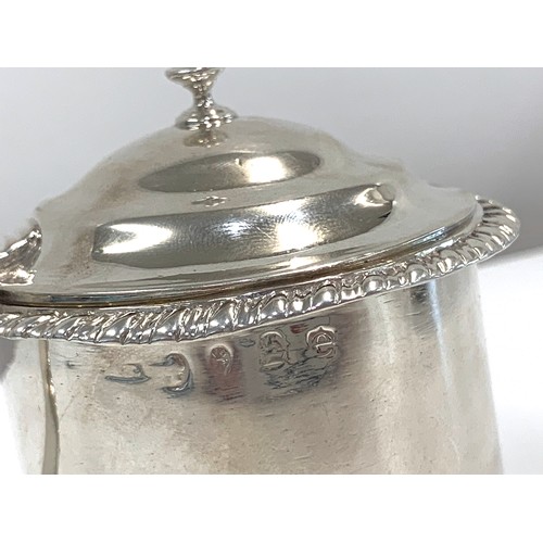 116 - Irish silver mustard pot c1820, approximate measurements: 7cm diameter, 7cm Height