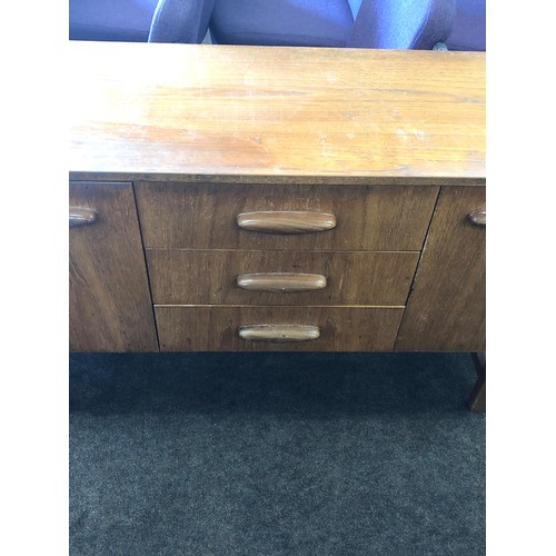 424 - Retro teak 2 door 3 draw sideboard measures approx 53