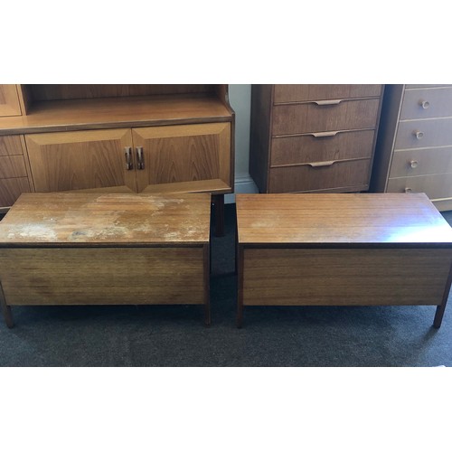 425 - 2 Retro teak blanket boxes, by Meredew measures approx 36