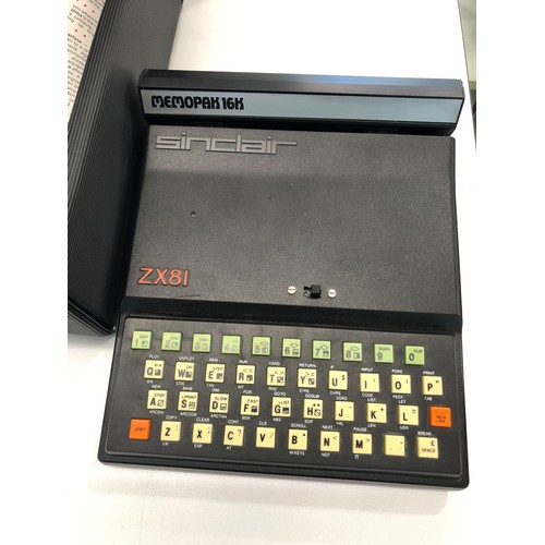 61 - Sinclair zx81 with memo pack 19k complete with charger and tapes