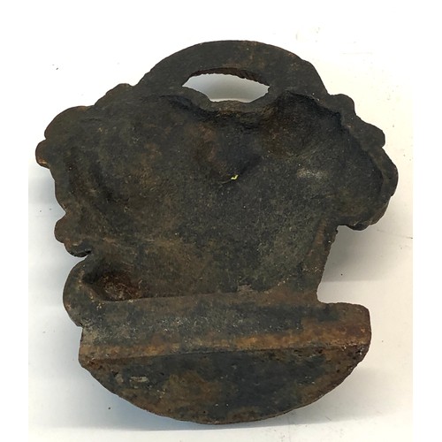 55 - Cast iron antique fruit basket door stop