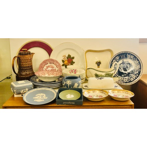 109 - Large selection of Wedgewood, all in overall good condition, please view image