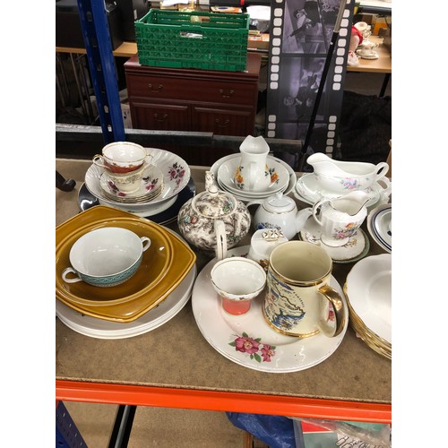 217 - Large selection of miscellaneous pottery to include Royal Doulton, Ainsley, Ridgway, all pieces in g... 