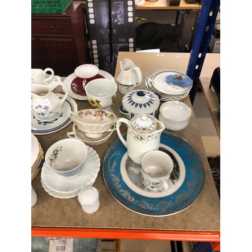 217 - Large selection of miscellaneous pottery to include Royal Doulton, Ainsley, Ridgway, all pieces in g... 