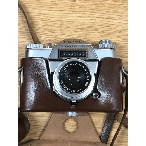 25 - Vintage voitlander camera