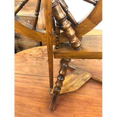 212 - Large spinning wheel