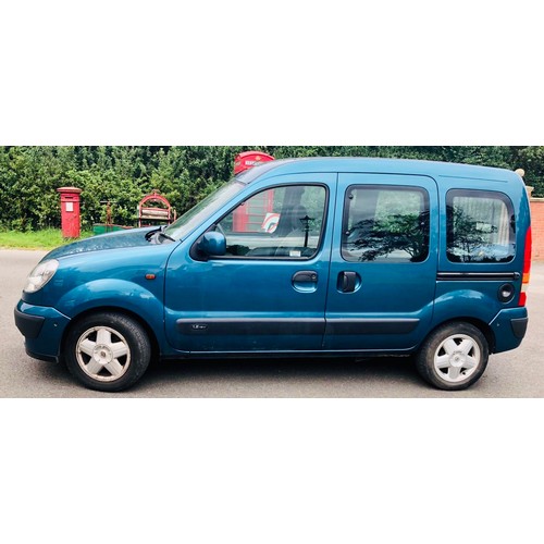 101a - Renault Kangoo Expression 16v, wheelchair adapted, no current MOT, fault with airbag, Petrol, regist... 