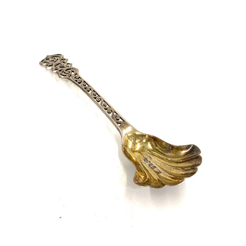 71 - Victorian shell design silver spoon measures approx 4cm long Birmingham silver hallmarks