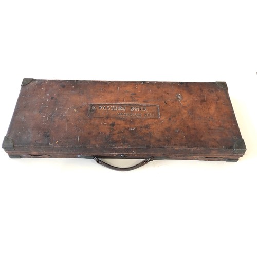 418 - Fine antique leather 2  carrying gun case brass bound corners named to F walters bond wargrave hill ... 