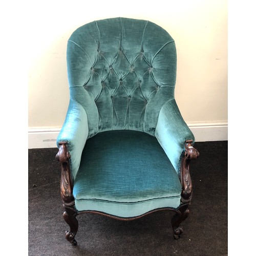 443 - Antique victorian gentleman's spoon back chair, button back