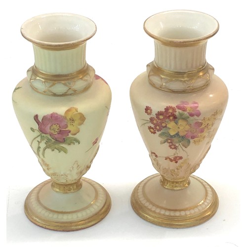 407 - 2 Royal Worcester blush ivory Vases good condition ech measures approx 12cm tall