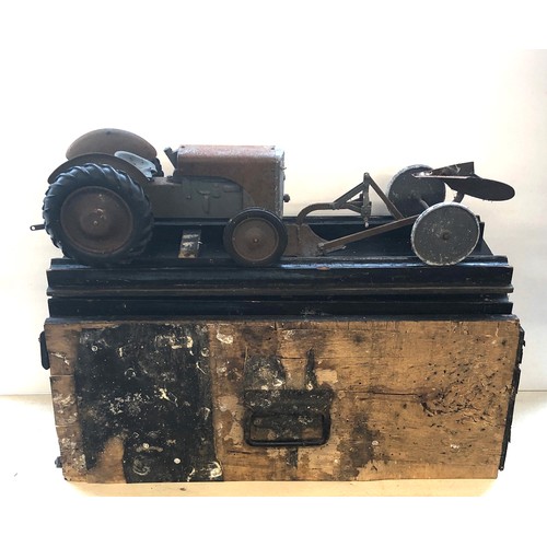 439 - Working model of a tractor  in original old case possibly a sales man sample measures approx 52cm lo... 