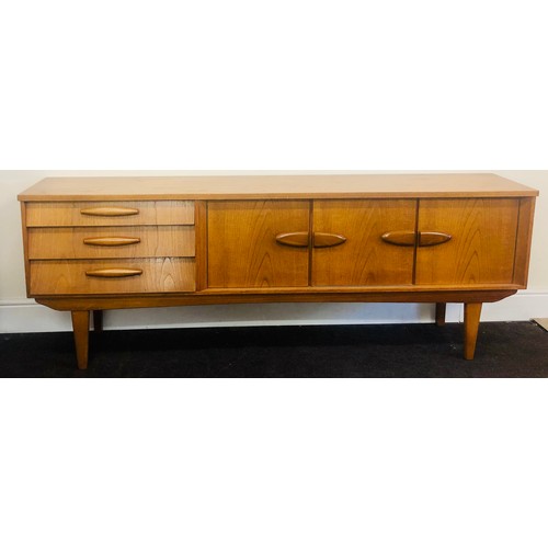 461 - 4 Door 3 Draw Teak sideboard, measures approx 84