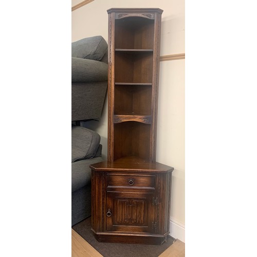 517 - Oak corner cabinet, measures approx