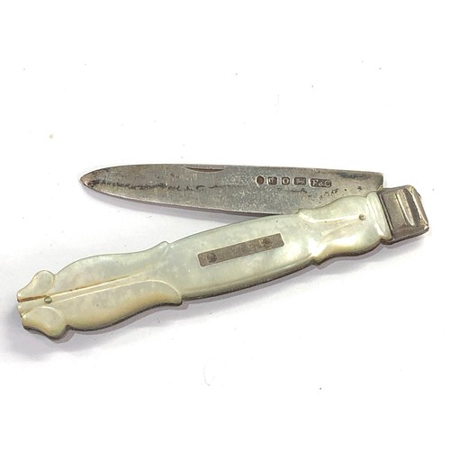 14 - Early victorian silver blade and mother of pearl handle fruit knife