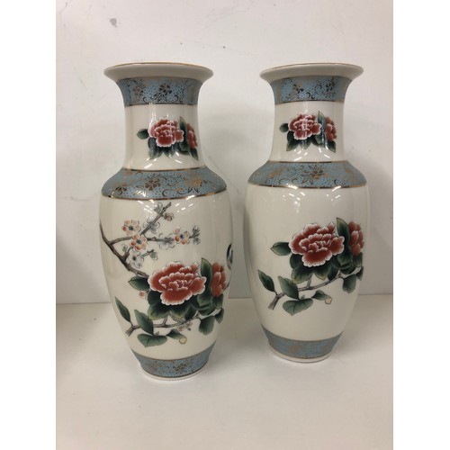 9 - Pair of vases