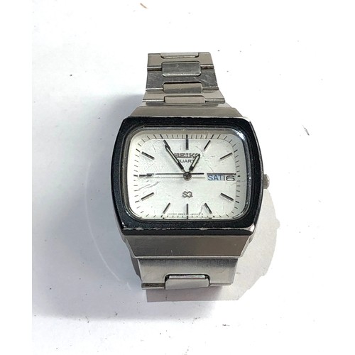 Vintage seiko quartz s3 gents wristwatch not running probably needs new  battery but no warranty give