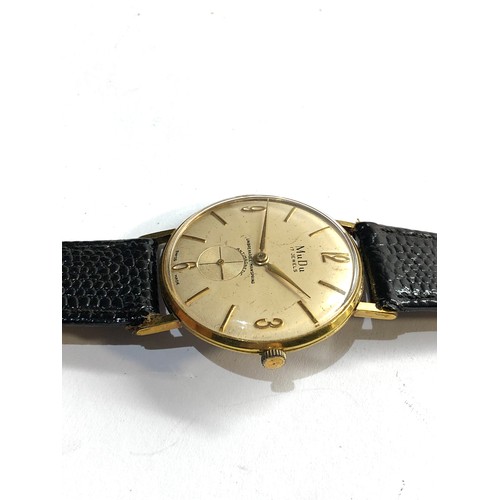 250 - Vintage MuDu mechanical 17 jewel gents wriatwatch in working order but no warranty given