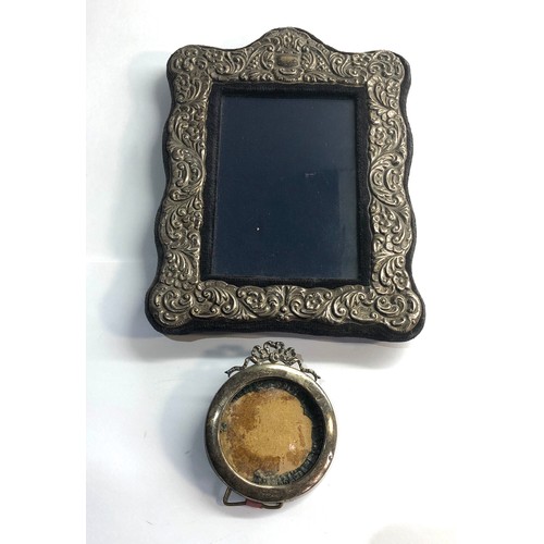 90 - 2 silver picture frames