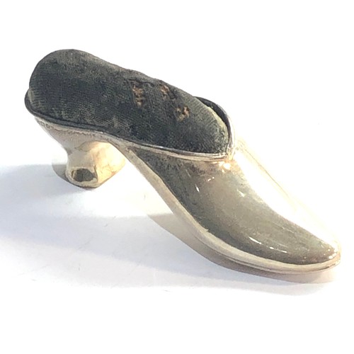 83 - Antique silver shoe pin cushion