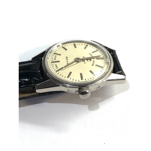 257 - Vintage favre leuba Geneve sea king gents wristwatch manual wind centre second hand has come away th... 