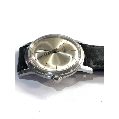 259 - Vintage Leuba louis Geneve gents wristwatch watchwill wind and tick but no warranty is given