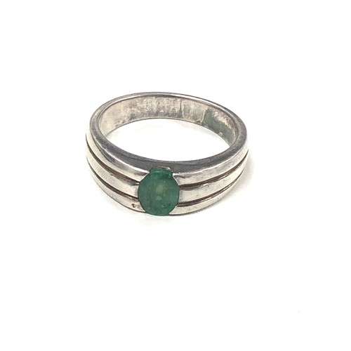 178 - Vintage silver and emerald ring