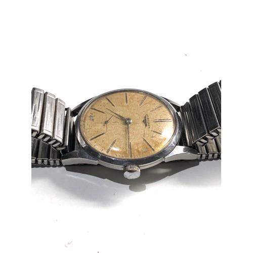 253 - Vintage longines gents wristwatch