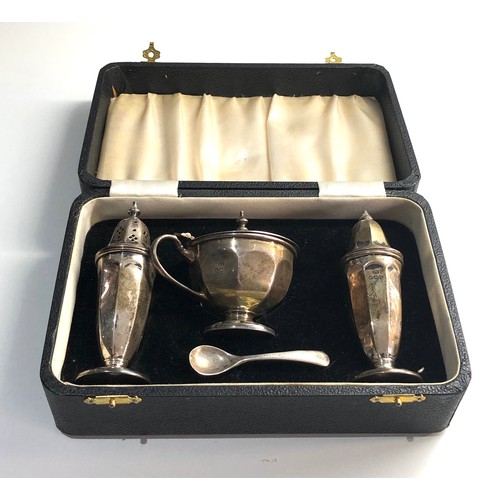 73 - Boxed silver cruet set sheffield silver hallmarks