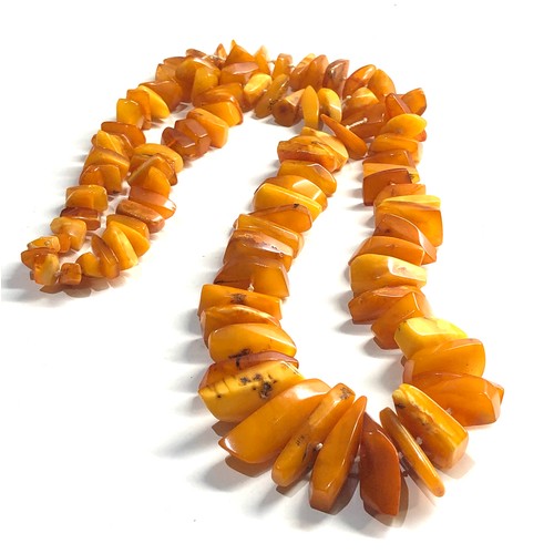 104 - Antique egg yolk amber bead piece necklace beads weight 62g