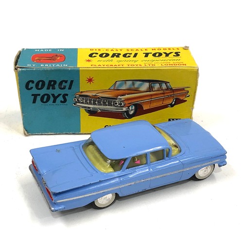 387 - Corgi toys 220 Chevrolet impala box missing flap